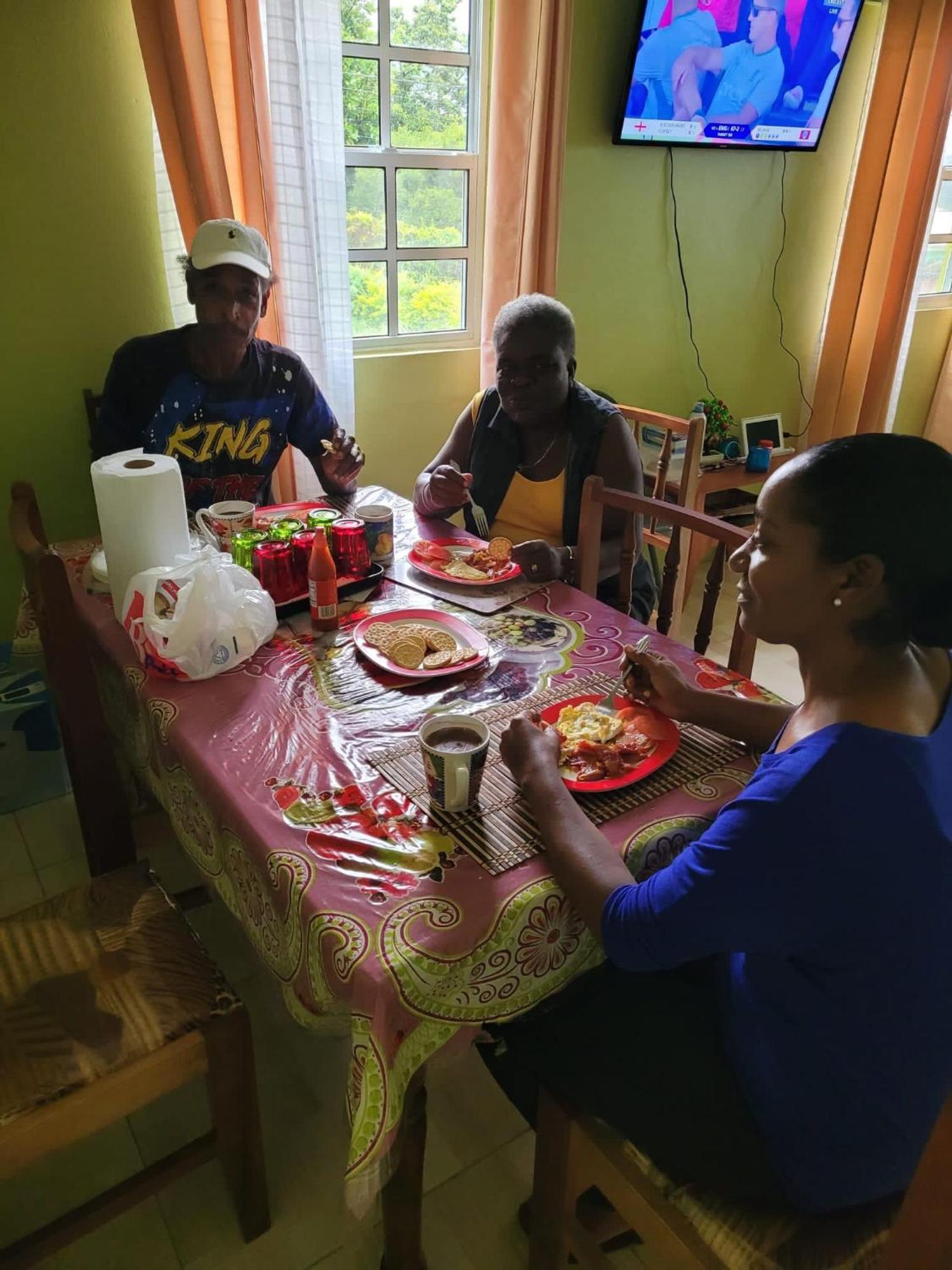 Tim'S & Mag'S Home Stay ロゾー エクステリア 写真